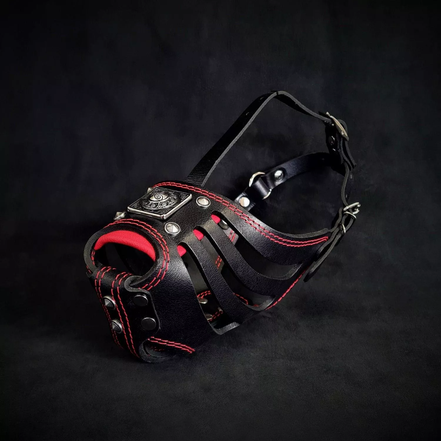 eros-basket-muzzle-black-red ”Eros” Basket Muzzle black & red